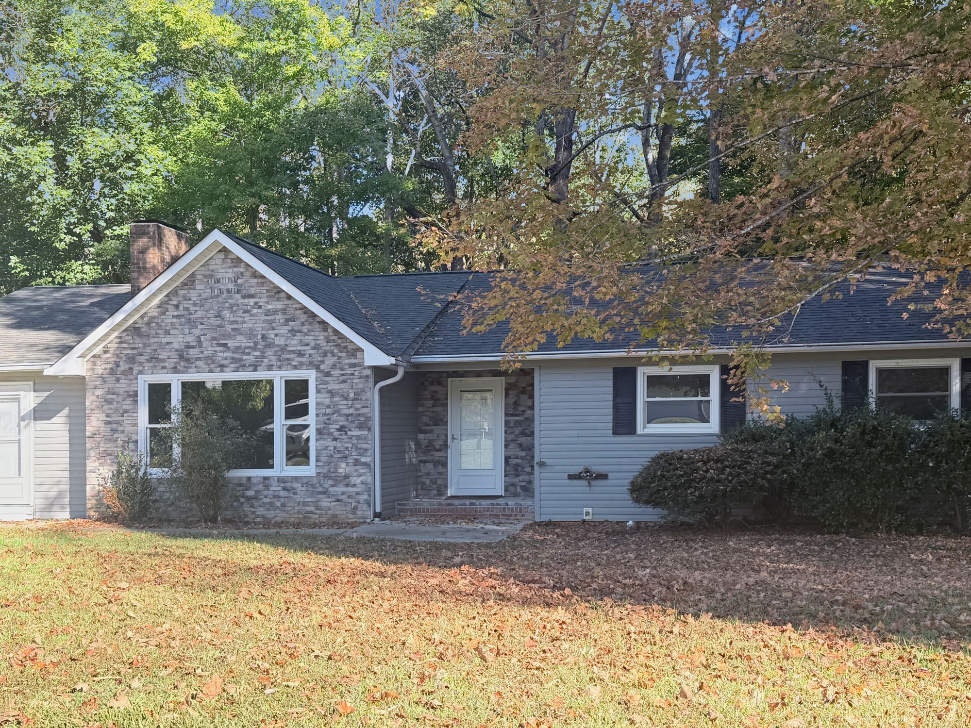 222 Pleasantview Drive — front exterior