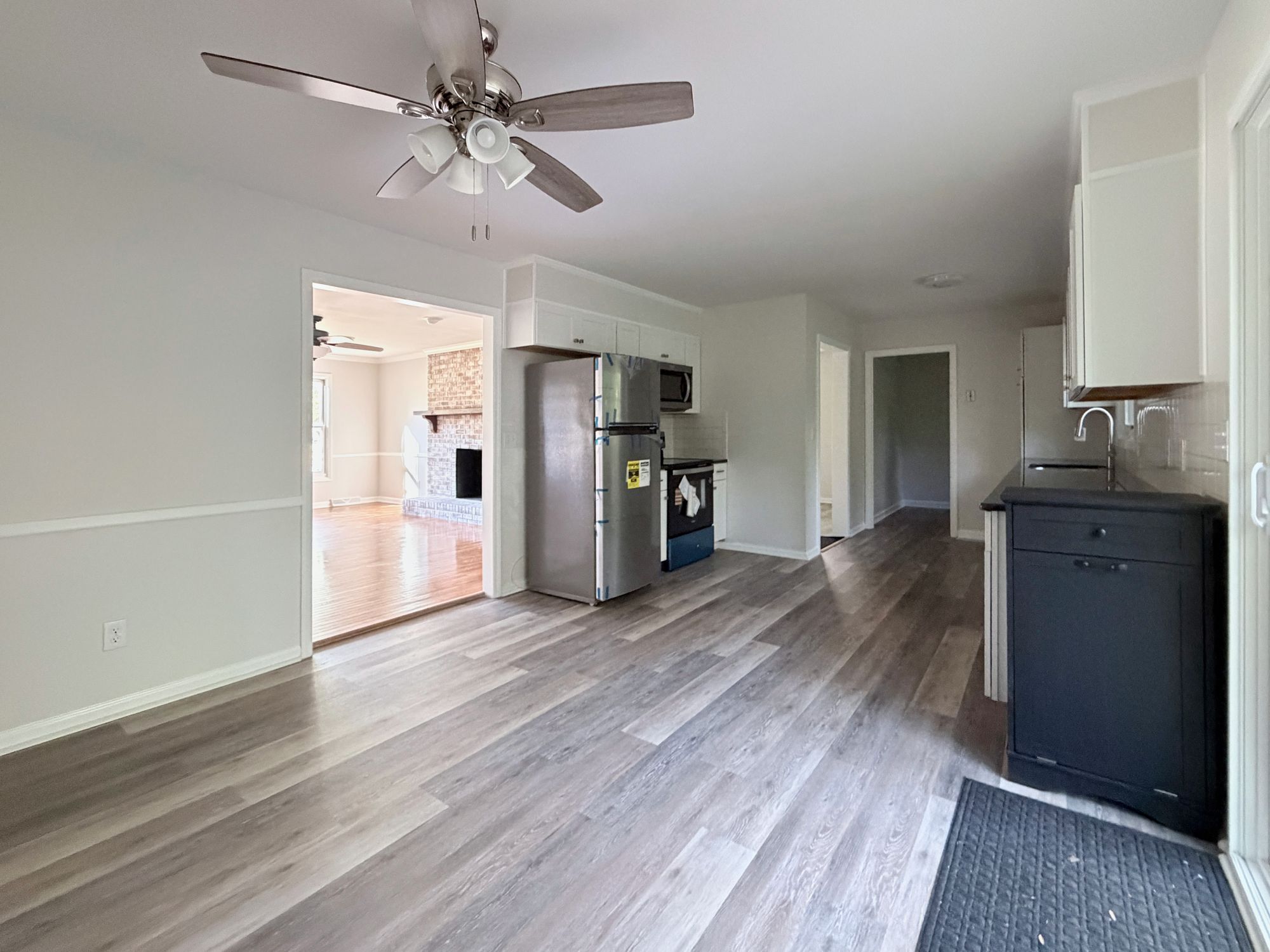 222 Pleasantview Drive — kitchen
