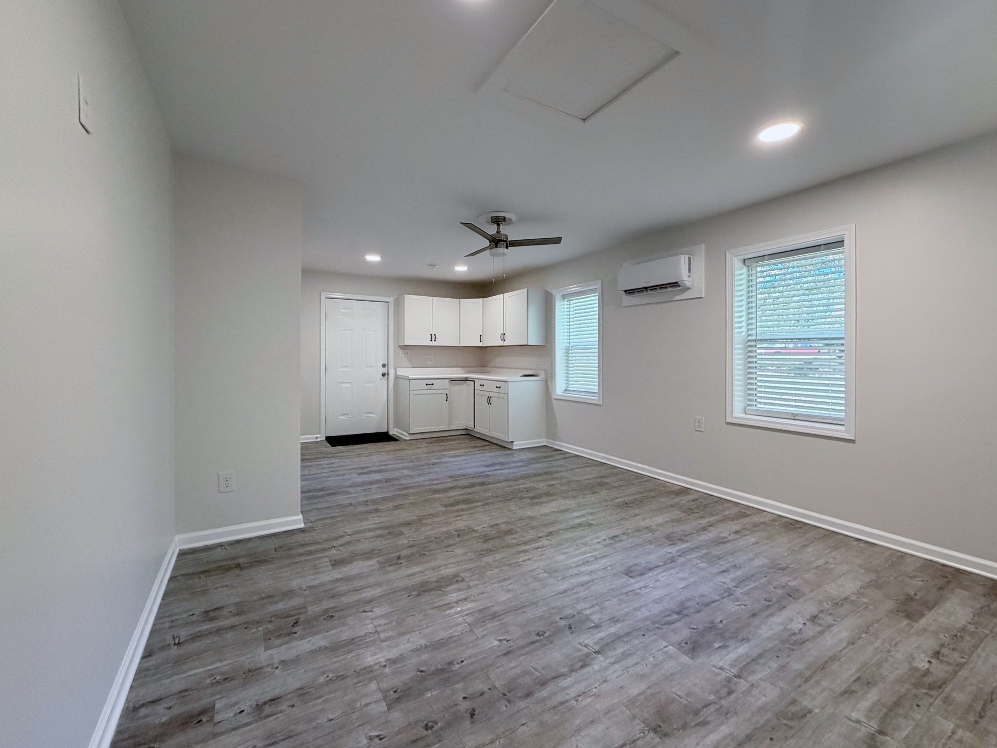 222 Pleasantview Drive — bonus room