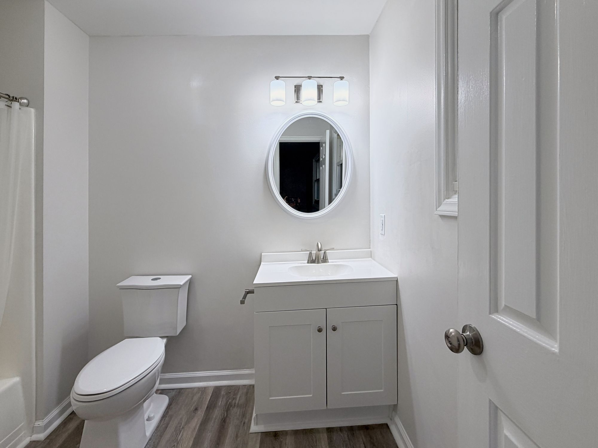 222 Pleasantview Drive — bathroom