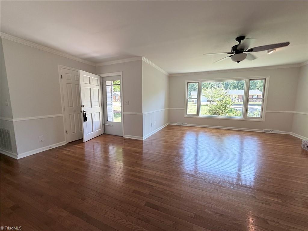 Bonus room — flexible space for office, playroom, or extra living area