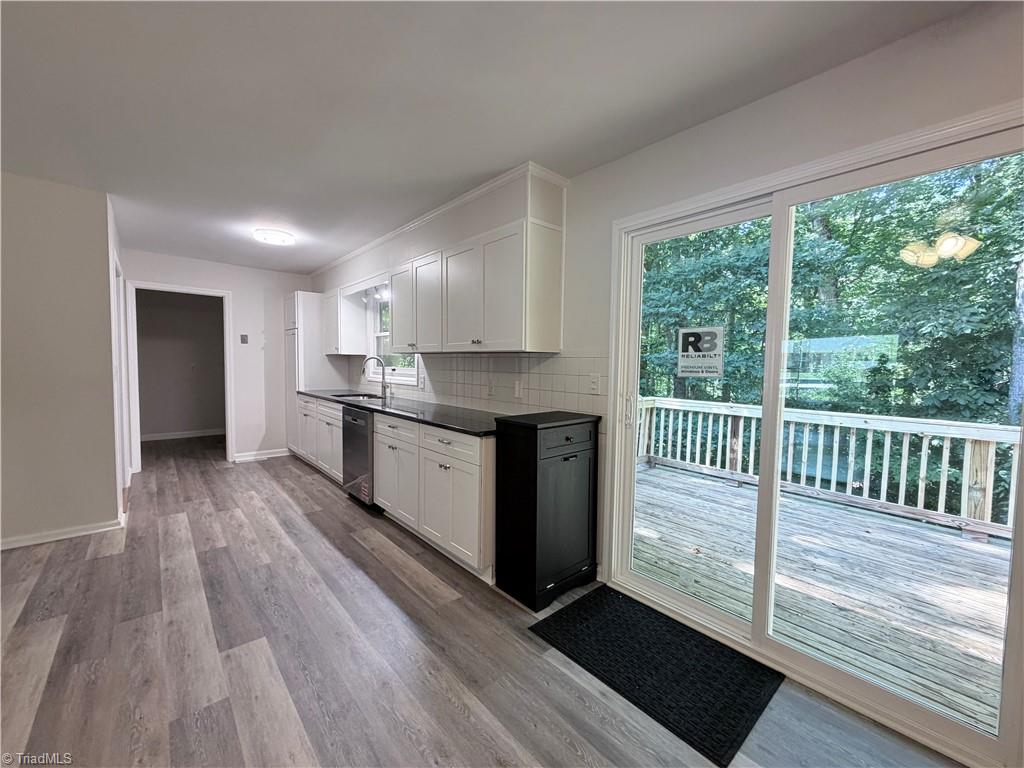 Kitchen with sliding door to the deck